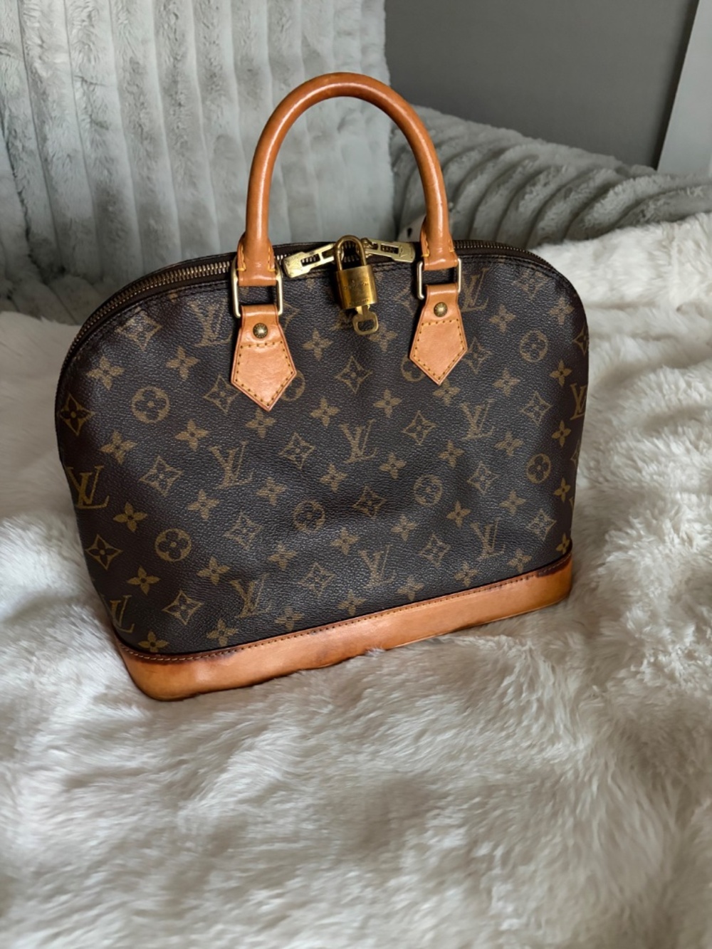 Louis Vuitton Alma PM Monogram Satchel #300 lock and key, Dust Bag